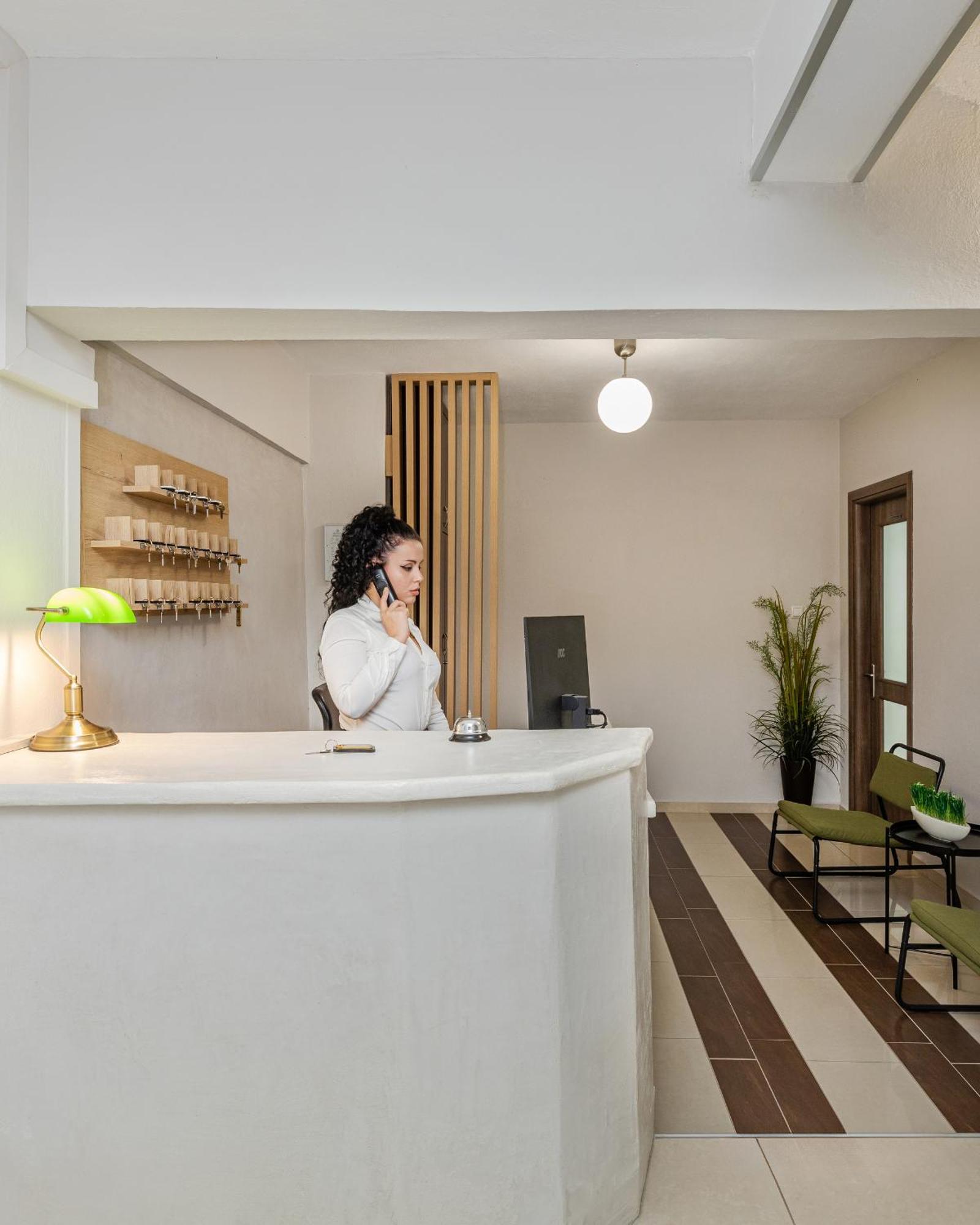 Hotel Grekas Néoi Póroi Ngoại thất bức ảnh