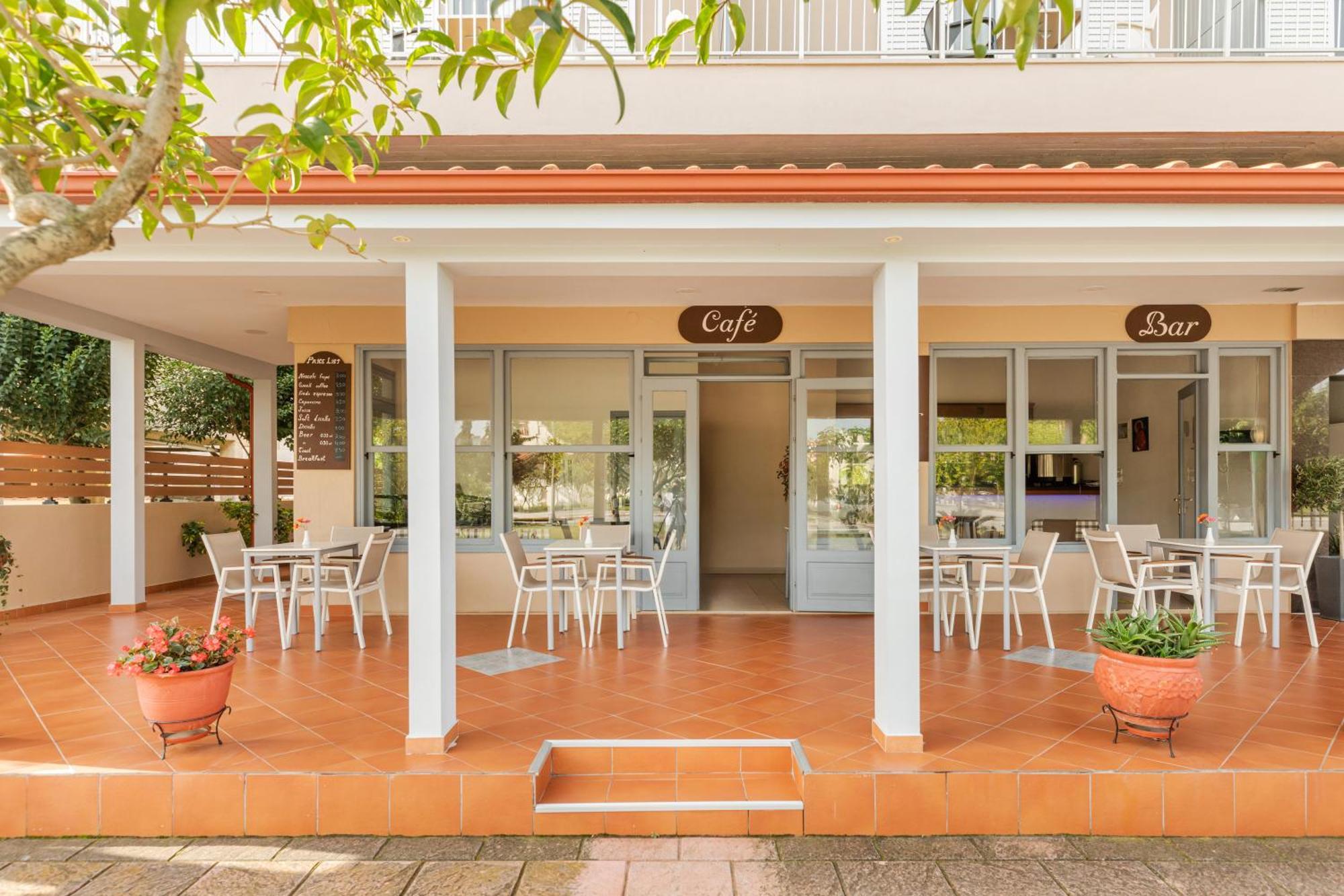 Hotel Grekas Néoi Póroi Ngoại thất bức ảnh