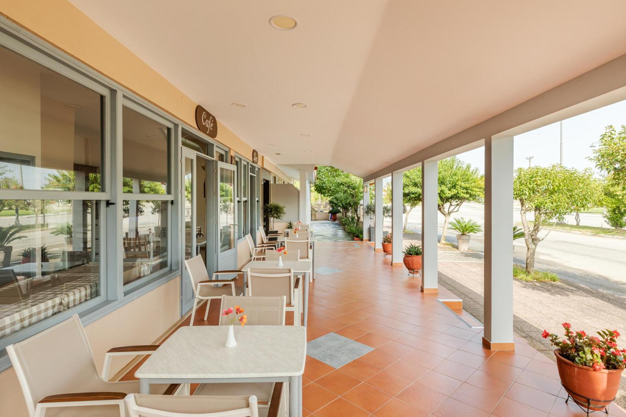 Hotel Grekas Néoi Póroi Ngoại thất bức ảnh