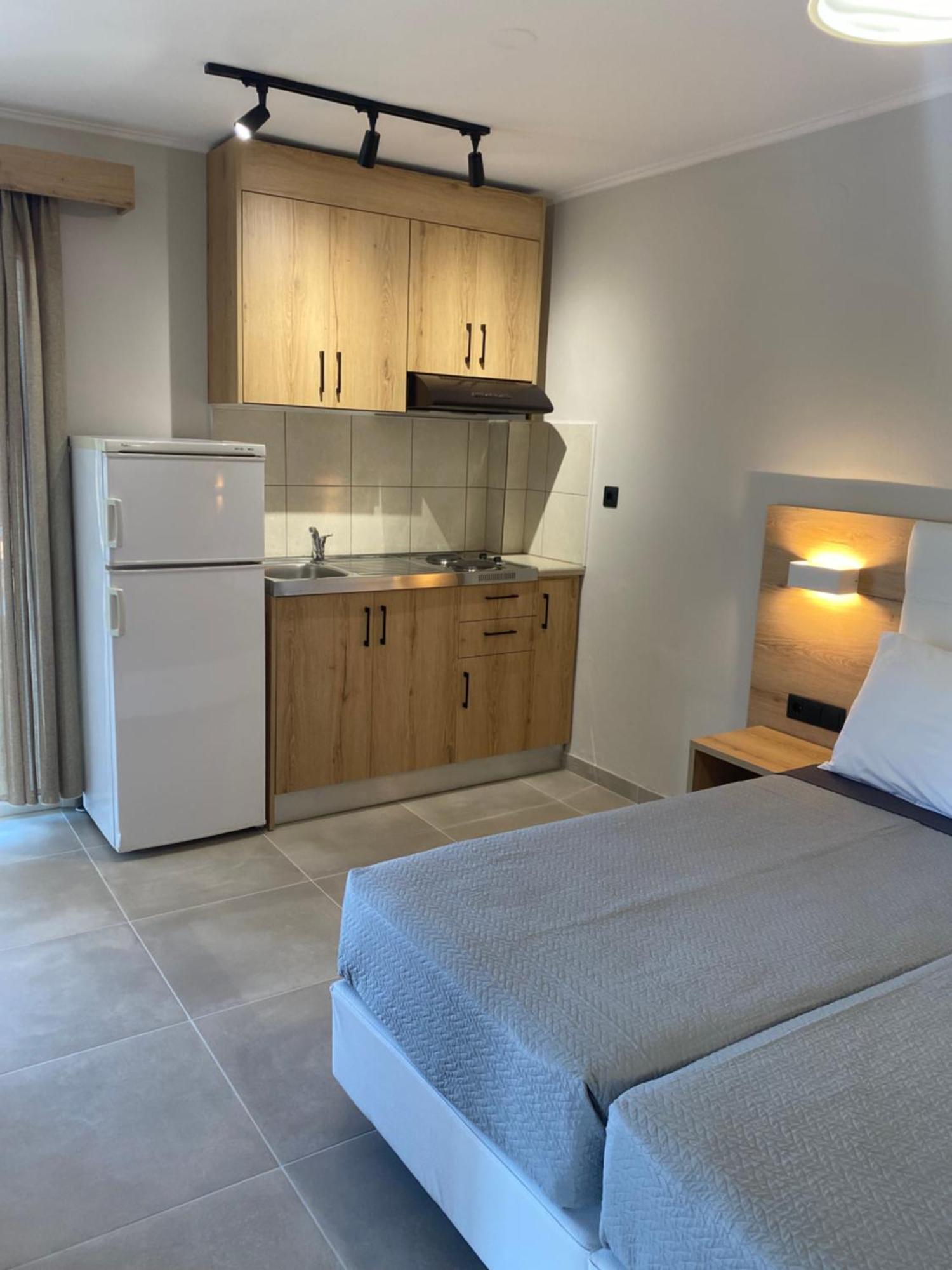 Hotel Grekas Néoi Póroi Ngoại thất bức ảnh