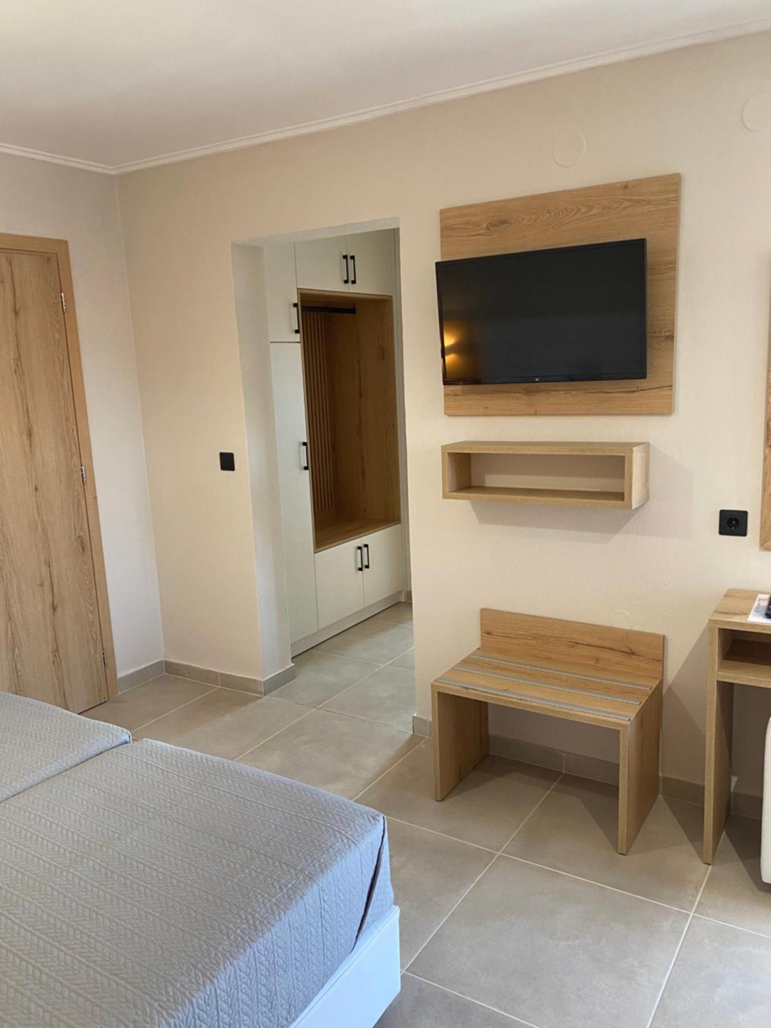 Hotel Grekas Néoi Póroi Ngoại thất bức ảnh